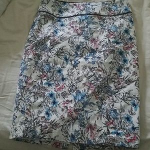 White floral pencil skirt